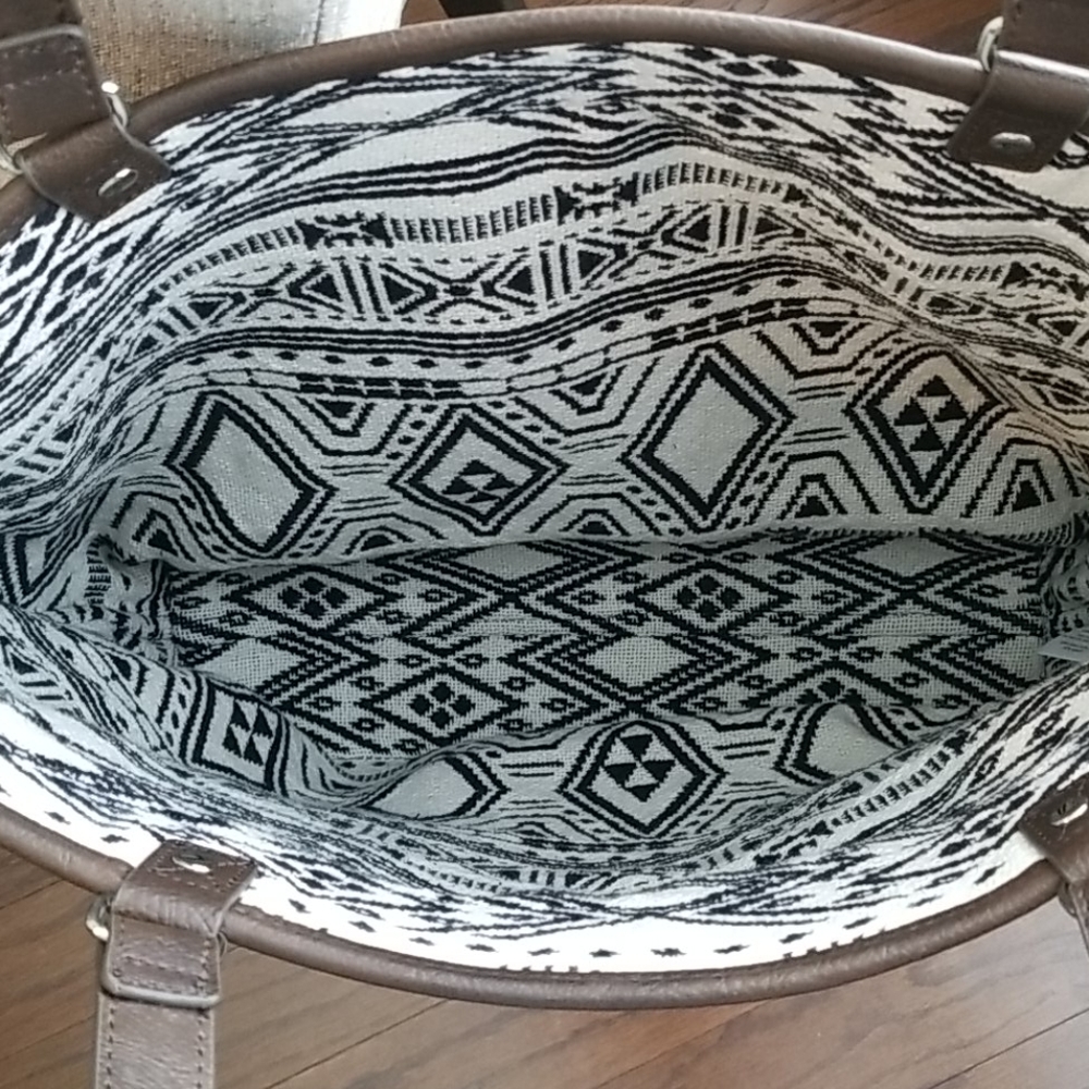 Reversible Tote - image 3